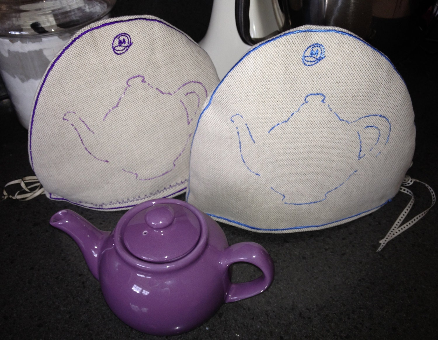 Tea For one, Cosy - Homemade embroidery teapot