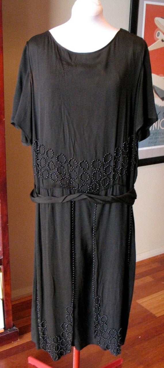 Vintage 1920s Silk Crepe Beaded Dress - L AS IS