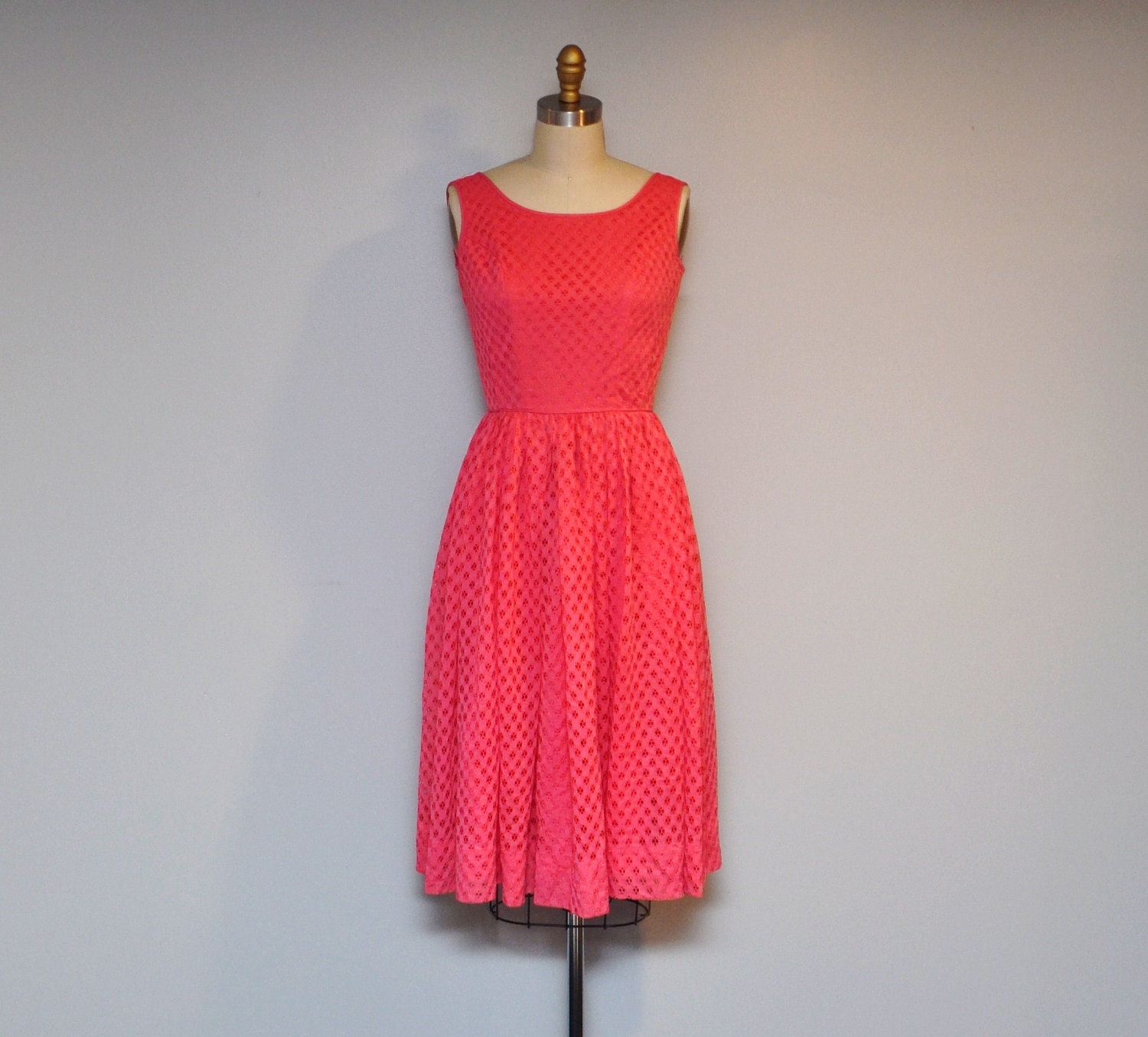 Vintage 50s/60s Eyelet Pink Salmon DRESS size aprox small 2/4