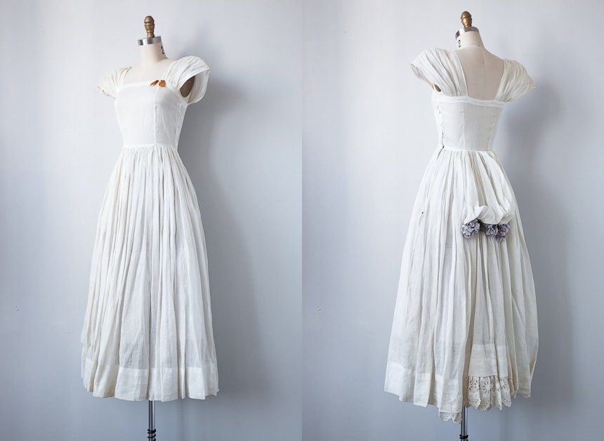 vintage 1940s wedding dress / vintage wedding dress / 1940s bustle wedding gown
