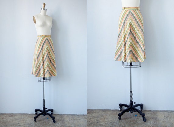 vintage 1940s skirt / vintage 40s skirt / vintage yellow chevron striped 1940s skirt
