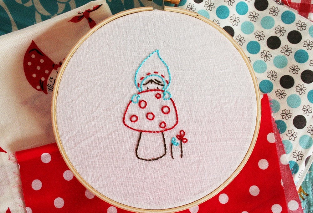 Hiding Gnomie Embroidery PATTERN