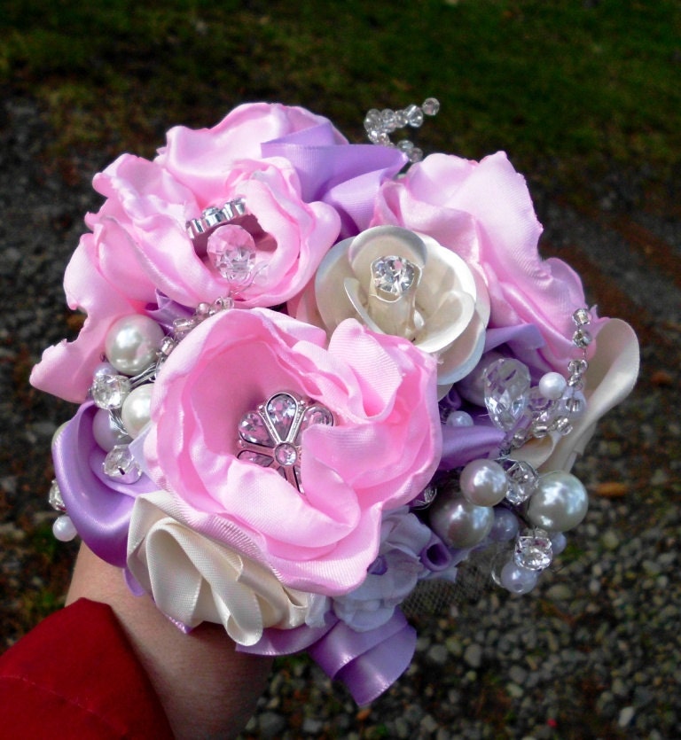 Brooch Wedding Bouquet, Bridal Bouquet, Pearls, Crystals, Fabric Flower Bouquet, weddings, bridesmaid