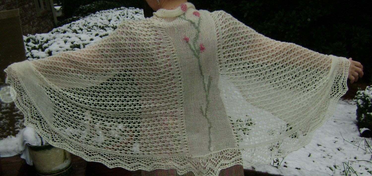 
Simple Knits: 272 Triangle Shawl Patterns - Updated 12/09